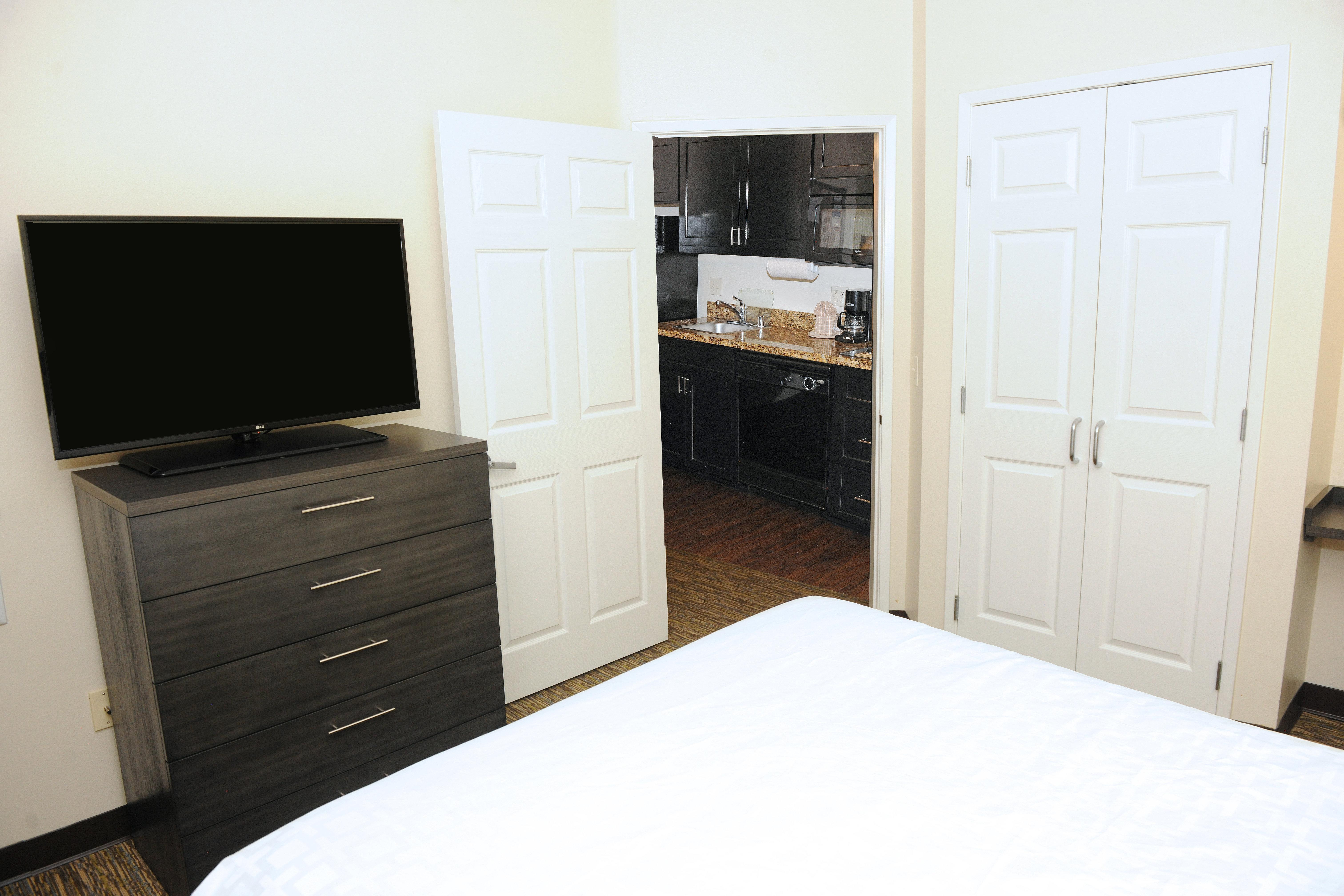 Candlewood Suites Santa Maria By Ihg Bagian luar foto