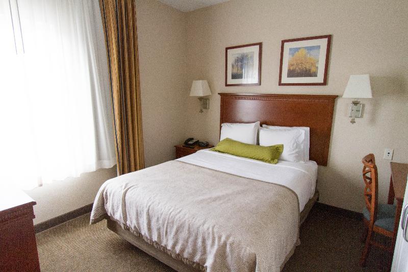 Candlewood Suites Santa Maria By Ihg Bagian luar foto
